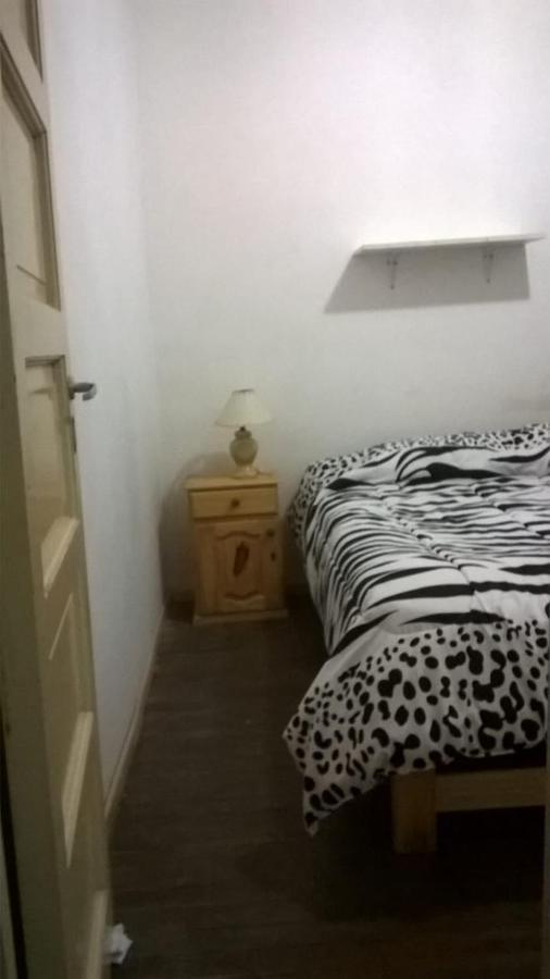 Habitac Indiv Casa De Familia, Flores Buenos Aires Eksteriør billede