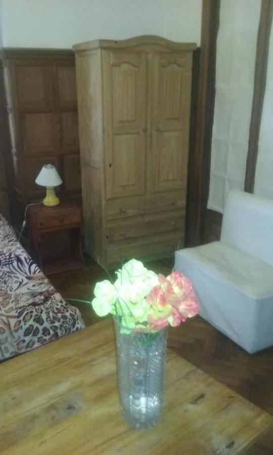 Habitac Indiv Casa De Familia, Flores Buenos Aires Eksteriør billede