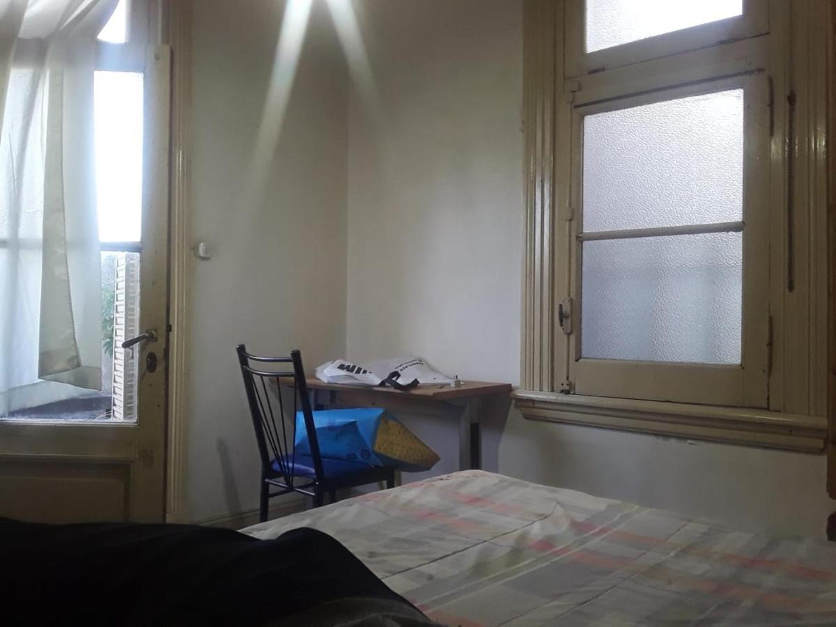 Habitac Indiv Casa De Familia, Flores Buenos Aires Eksteriør billede