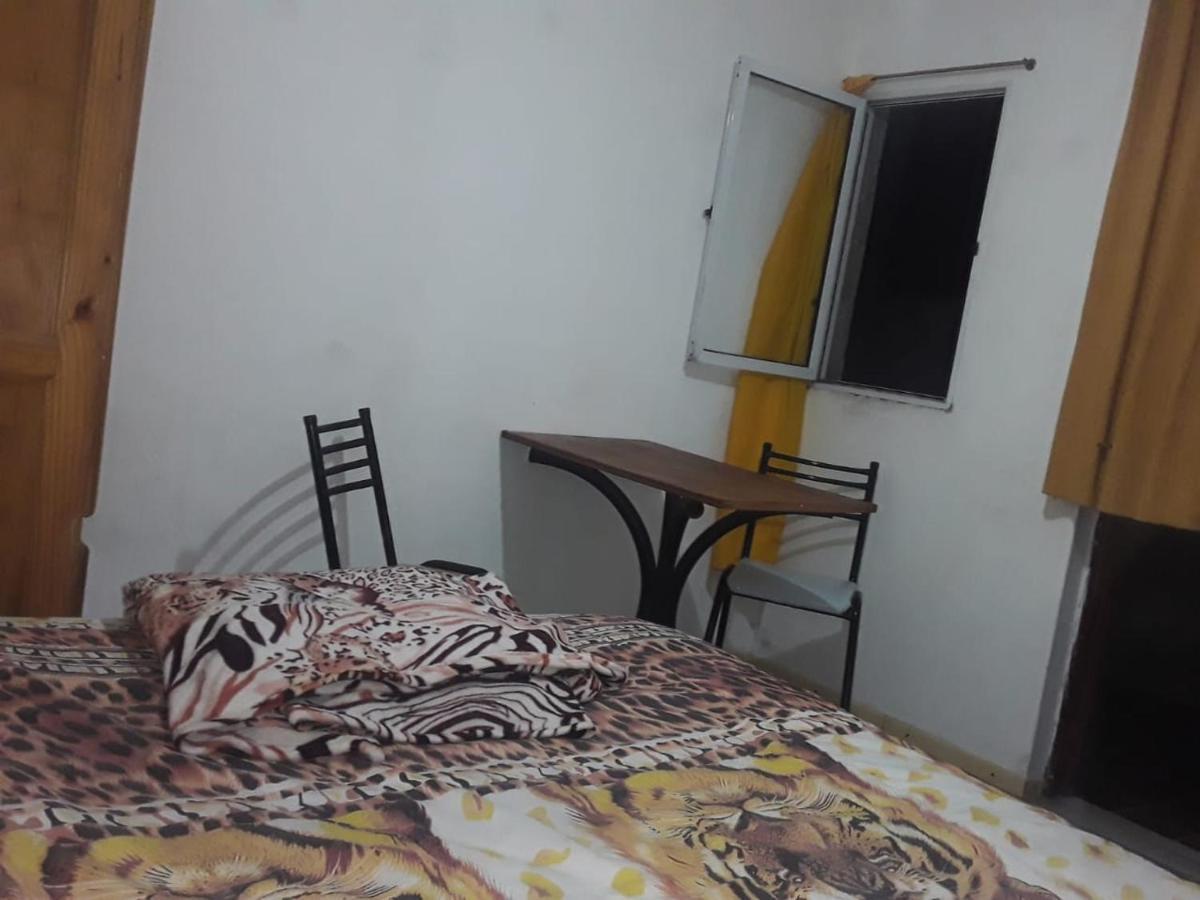 Habitac Indiv Casa De Familia, Flores Buenos Aires Eksteriør billede