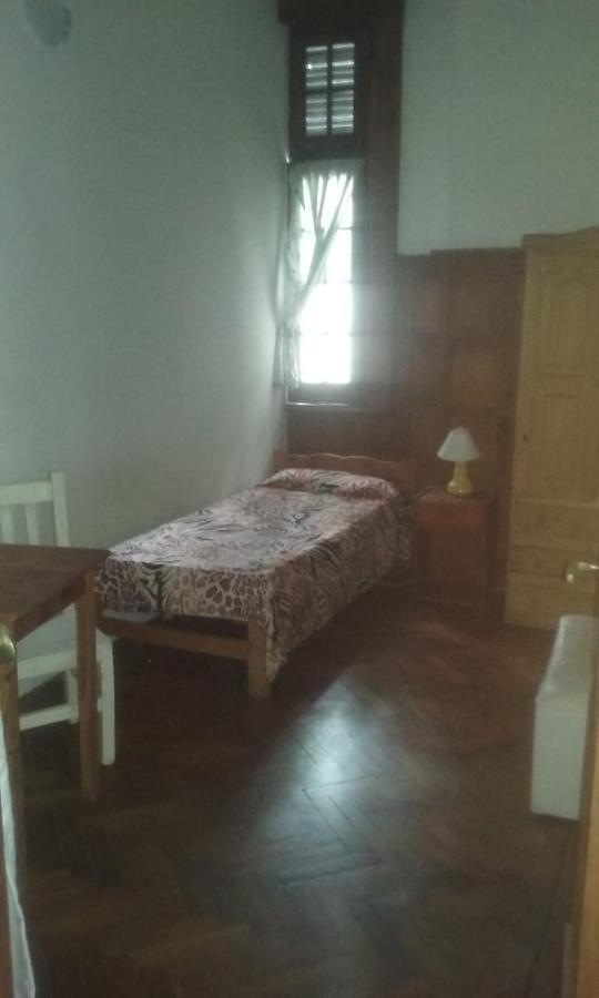 Habitac Indiv Casa De Familia, Flores Buenos Aires Eksteriør billede