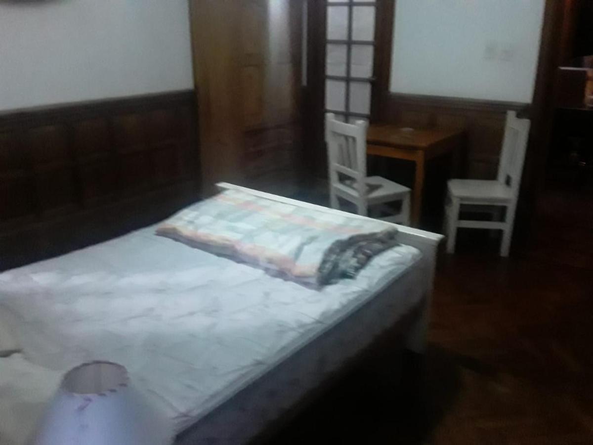Habitac Indiv Casa De Familia, Flores Buenos Aires Eksteriør billede