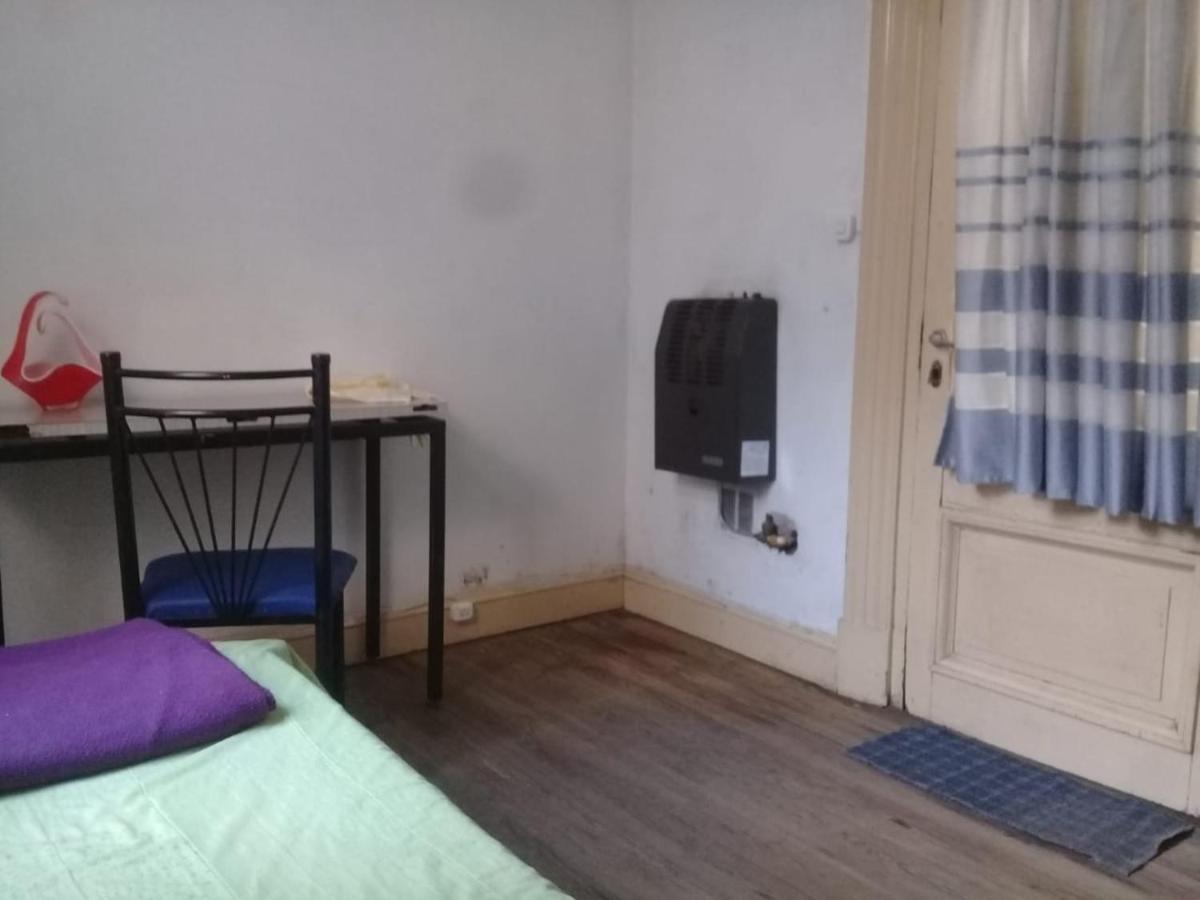Habitac Indiv Casa De Familia, Flores Buenos Aires Eksteriør billede