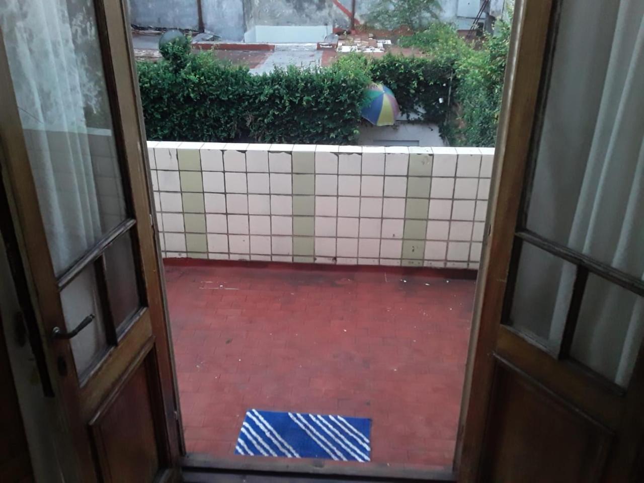Habitac Indiv Casa De Familia, Flores Buenos Aires Eksteriør billede